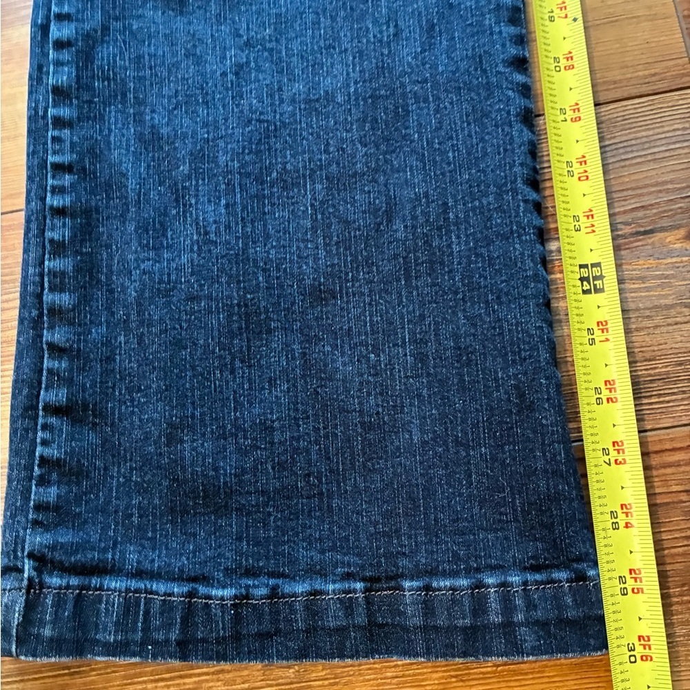 Levi’s Perfectly Slimming Jeans Size 10 Medium Dark Wash Bootcut Y2K - Picture 5 of 14